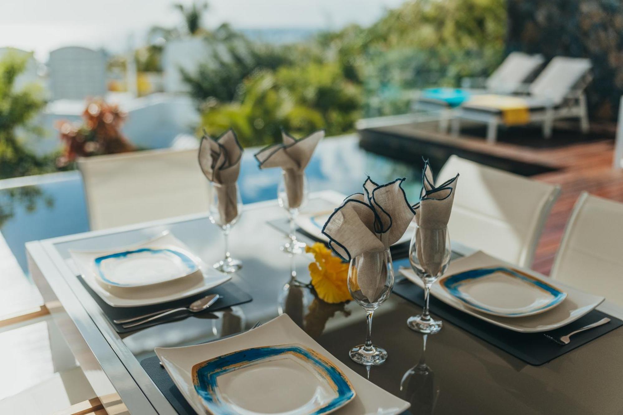 Appartement De Luxe Piscine Et Vue Mer Riviere Noire Luaran gambar