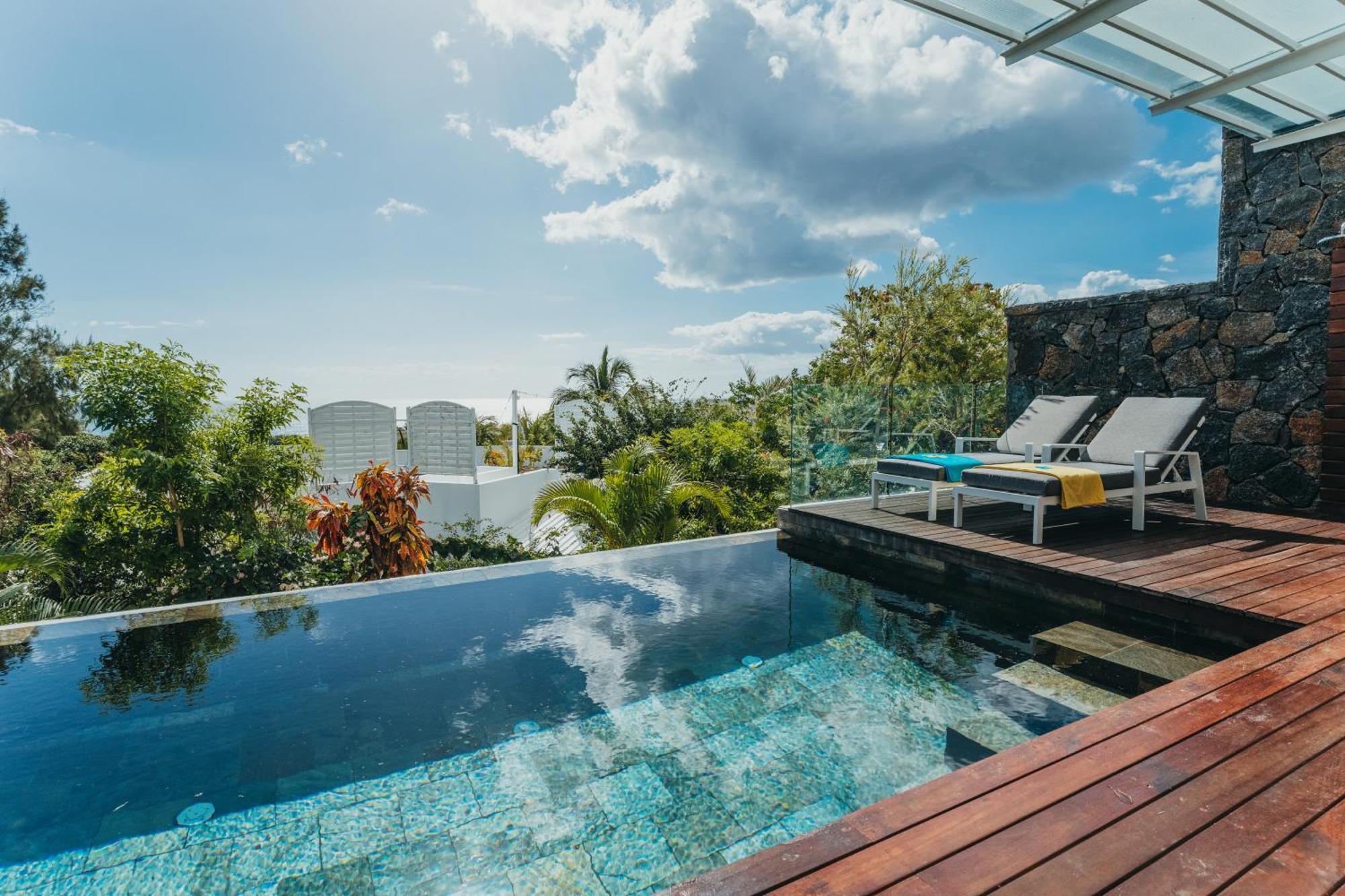 Appartement De Luxe Piscine Et Vue Mer Riviere Noire Luaran gambar